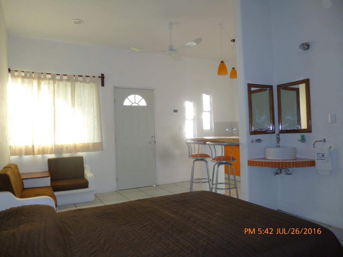 Hotel Y Suites Del Pacifico Salina Cruz Exterior photo